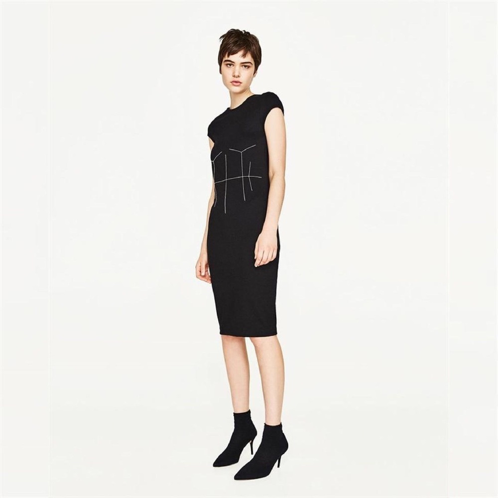 Zara White Topstitch Open Back Black Dress - Picture 2 of 9